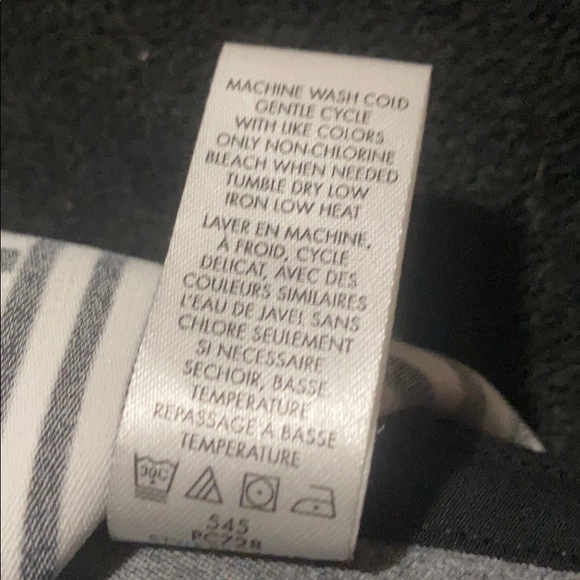 ‼️CK Stunning B&W Asymmetrical Top - Picture 5 of 7